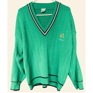 Crios Kelly Green V-Neck Sweater with Embroidered Logo